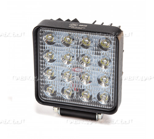 Фара доп.квадратная АЕ48S-16LED-28РС рассеив.свет МТЗ Фара доп.квадратная АЕ48S-16LED-28РС рассеив.свет МТЗ